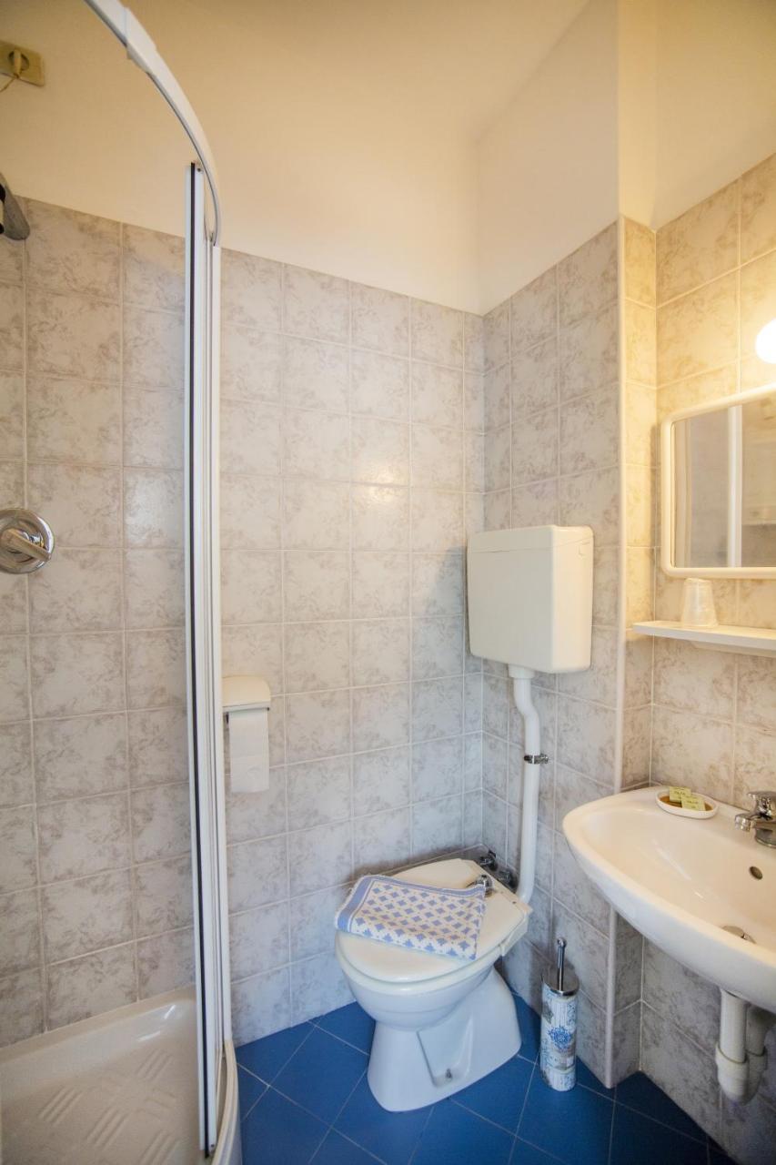 B&B Hotel Costa Azzurra Spotorno Extérieur photo